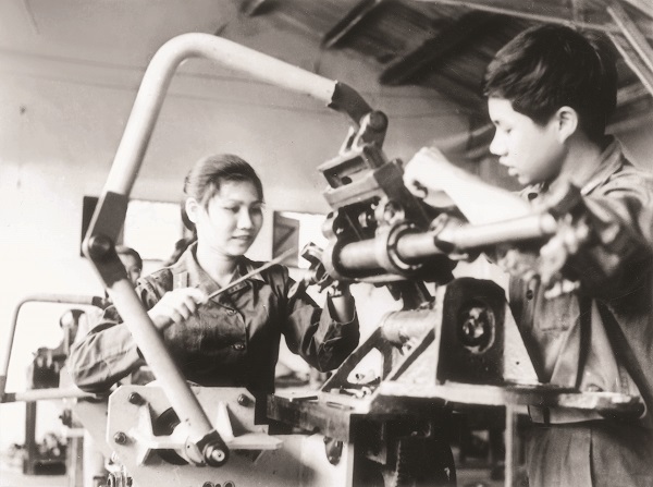 Cải tiến vũ khí, khí tài để chống Không quân Mỹ