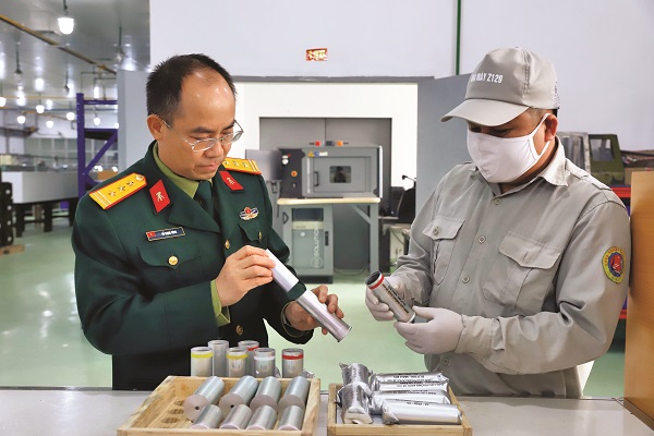 Đạn khói - Sản phẩm mới nhiều triển vọng của Z129