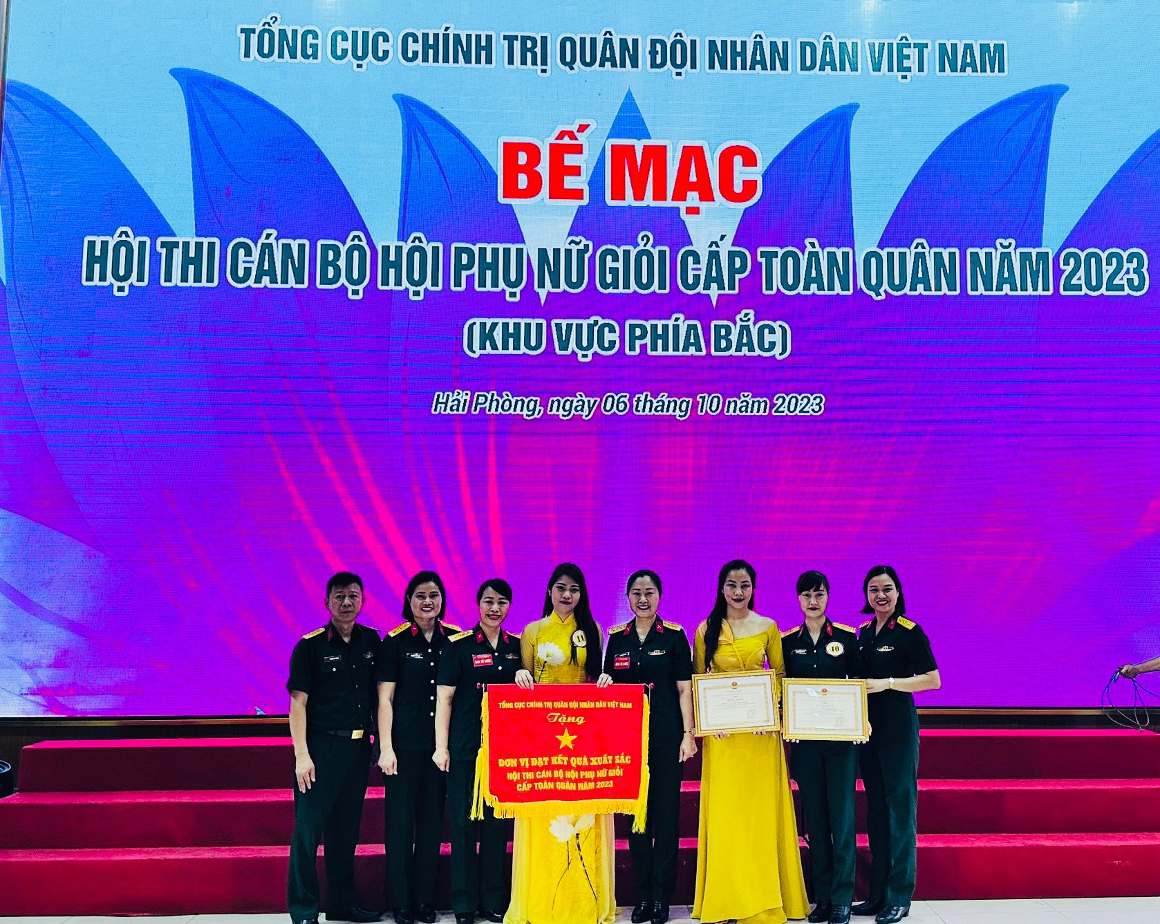 Đội tuyển phụ nữ Tổng cục Công nghiệp quốc phòng đạt thành tích xuất sắc tại Hội thi Cán bộ phụ nữ giỏi toàn quân