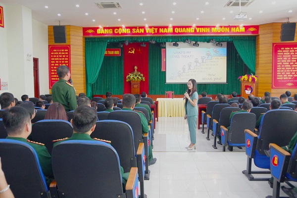 Khai mạc lớp tập huấn kỹ năng mềm cho cán bộ quản lý, giảng viên Trường Cao đẳng CNQP