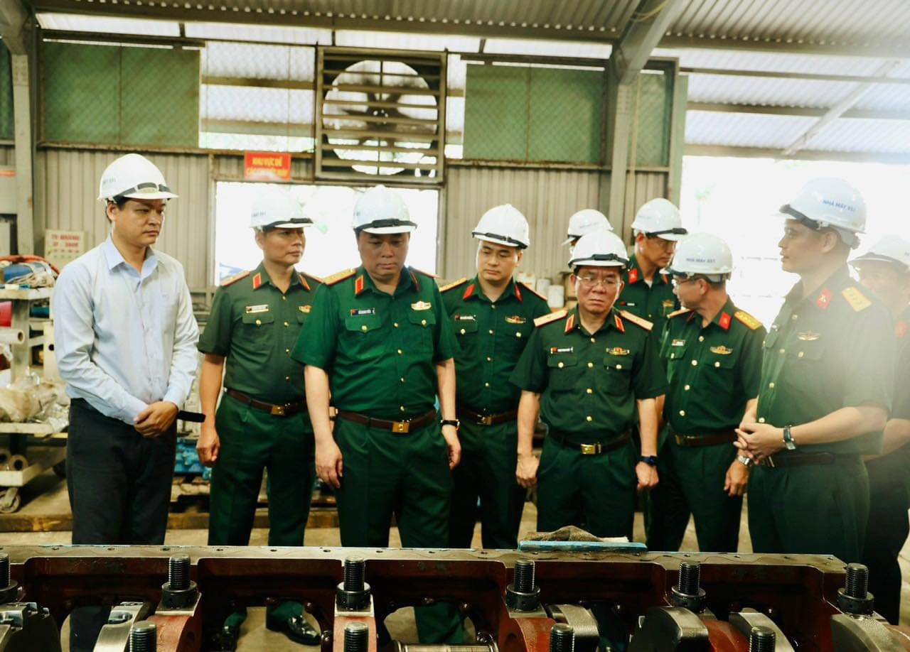 Chủ nhiệm Tổng cục Công nghiệp quốc phòng làm việc tại Nhà máy X51