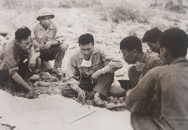 Đưa xăng dầu vượt Trường Sơn - "Cái khó ló cái khôn"