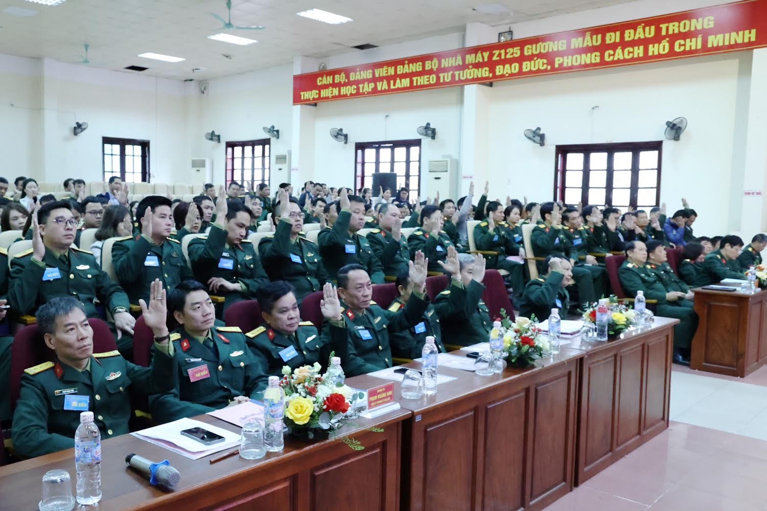 Nhà máy Z125 cần tăng cường hợp tác phát triển sản xuất kinh tế