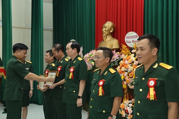 Viện Công nghệ gắn nghiên cứu khoa học với thực tiễn