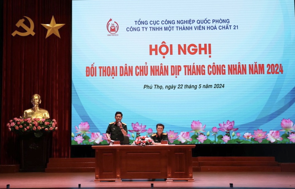 Nhà máy Z121 tổ chức đối thoại dân chủ năm 2024 và Hội thi thợ giỏi nghề sản xuất pháo hoa